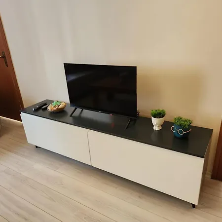 Апартаменты Nikis Lungomare Влёра